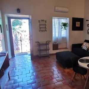 **** Bed and breakfast Rosa Morada México